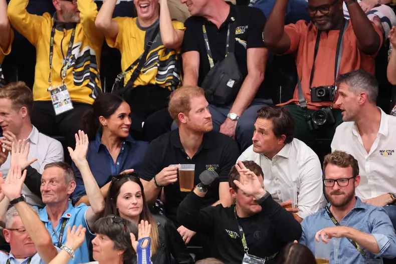 De ce nu poartă Meghan Markle inelul de logodnă