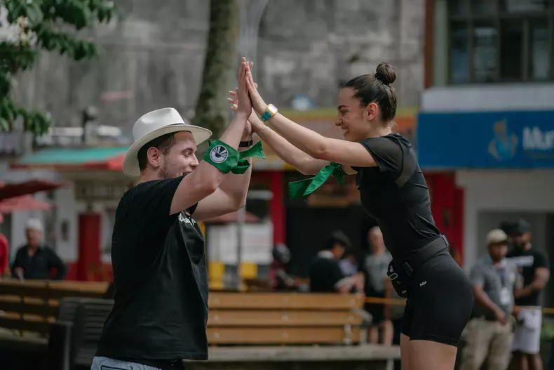 Aris si Alexia Eram au castigat amuleta ieri_2