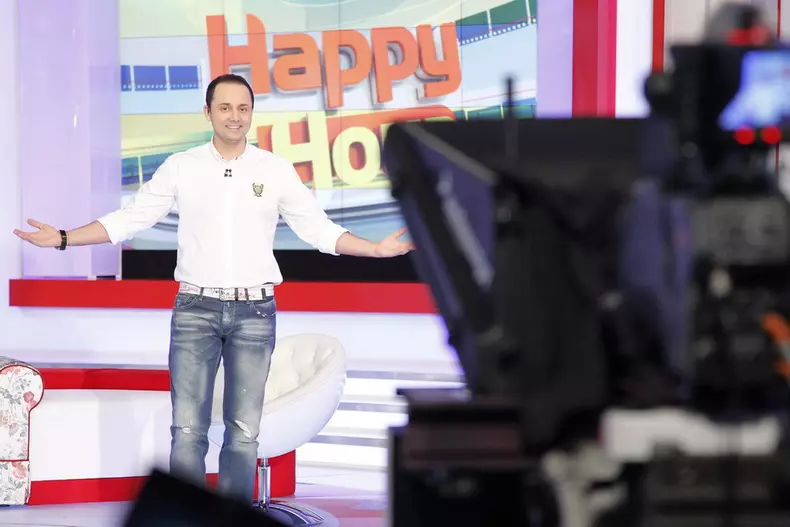 happy-hour-catalin-maruta-3