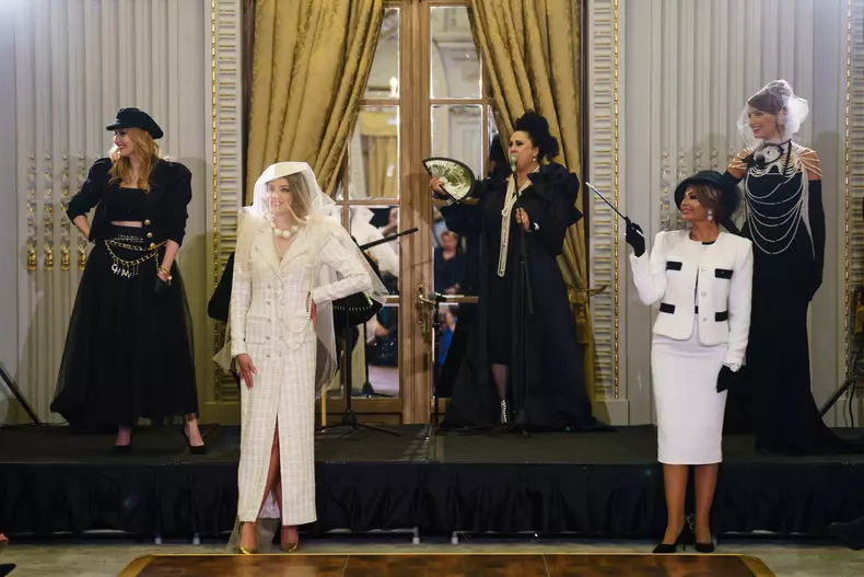 Olivia Păunescu, apariție impecabilă inspirată de Coco Chanel  (8)