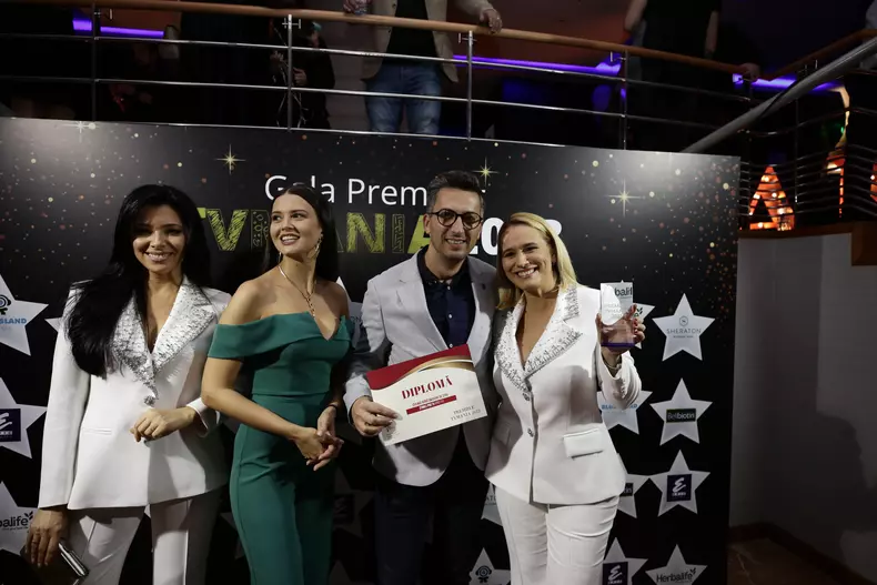 Andreea Esca și Corina Caragea, îmbrăcate la fel la gala Premiilor TVmania 2023. „Chiar așa am venit” (16)