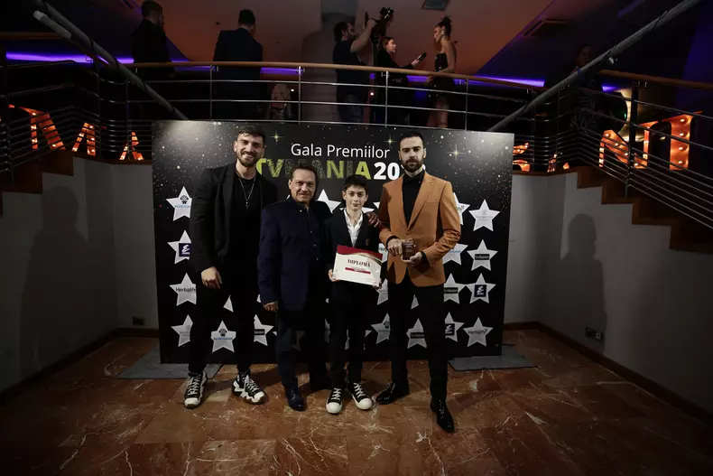 Cele mai superbe ținute de la Premiile TVmania 2023 (15)