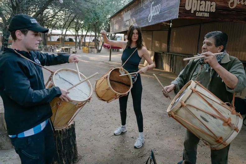 Cursa perechilor schimbate continuă diseară