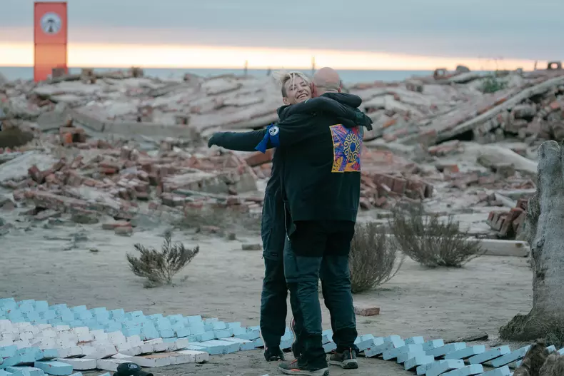 Giulia si Vlad au castigat amuleta_2