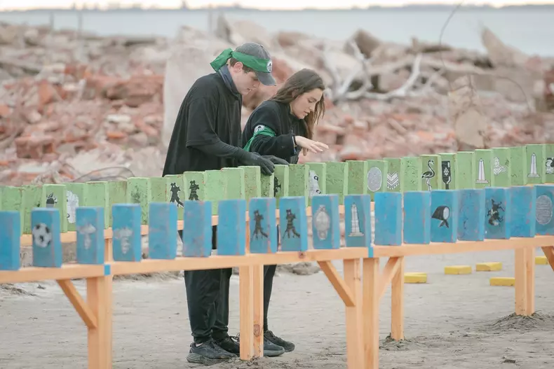 Jocul de amuletă de ieri_7