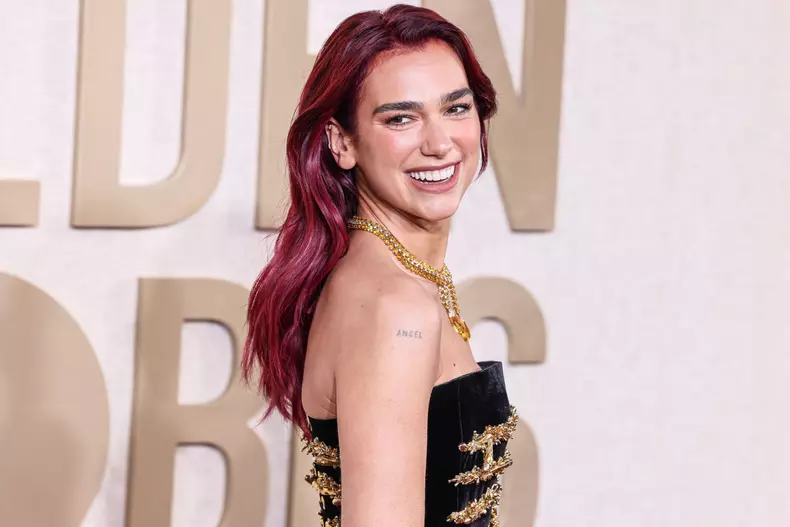 Dua Lipa, probleme din cauza rochiei la Globurile de Aur 2024