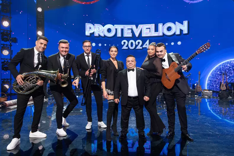 Karmen, fiica lui Adrian Minune, joacă într-un musical  (11)
