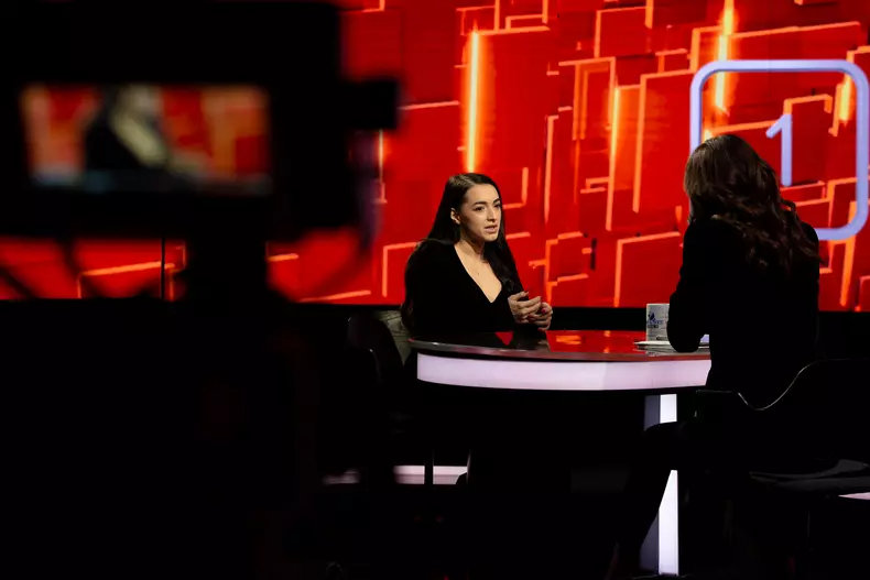 Larisa Iordache, în platoul 40 de întrebări cu Denise Rifai