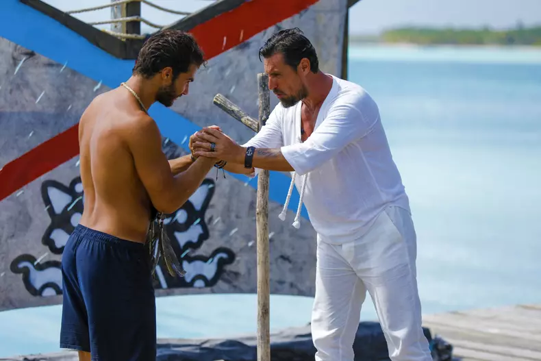 Iancu - câștigător Joc Imunitate (1)