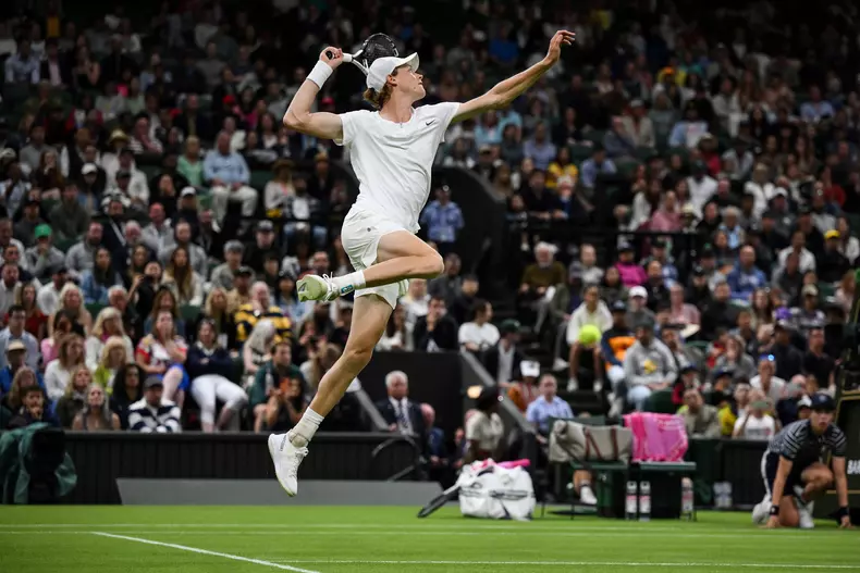TOPSHOT-TENNIS-GBR-WIMBLEDON