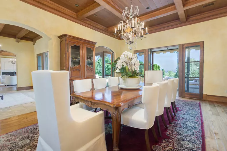 Le prince Harry, duc de Sussex et sa femme Meghan Markle, duchesse de Sussex ont acheté une propriété pour 14,65 millions de dollars à Montecito en Californie