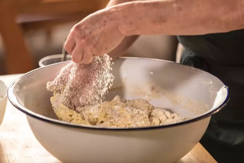 20240414_TT_Ojtoz_JankaJenei_foto_promo_BE27931