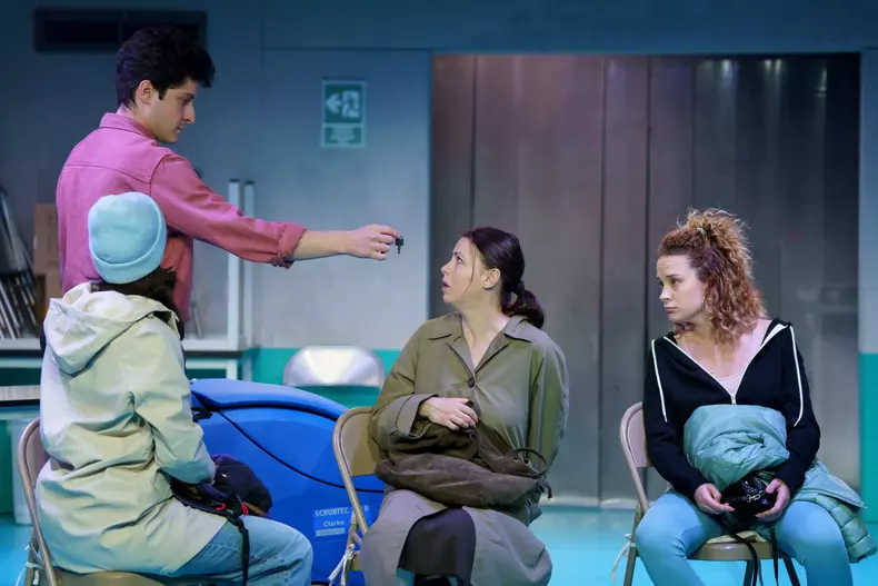 „Dincolo de tandrețe”, spectacol marca Sânziana Stoican, la Teatrul Nottara