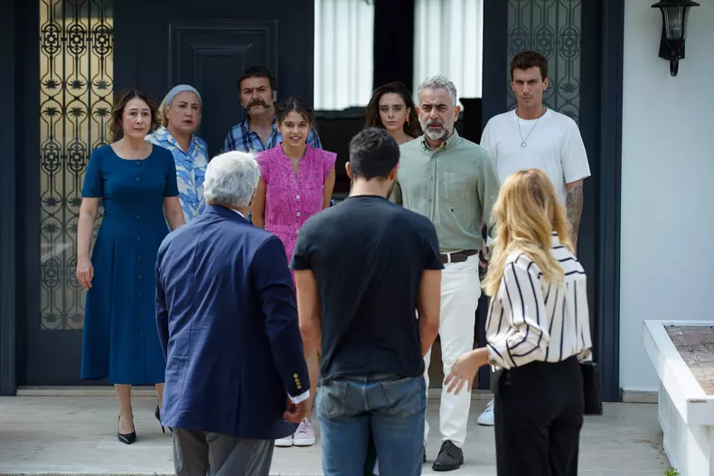 „Inimă rebelă”, episodul din 4 octombrie 2024. Neslihan află că Yaman este fiul ei (1)