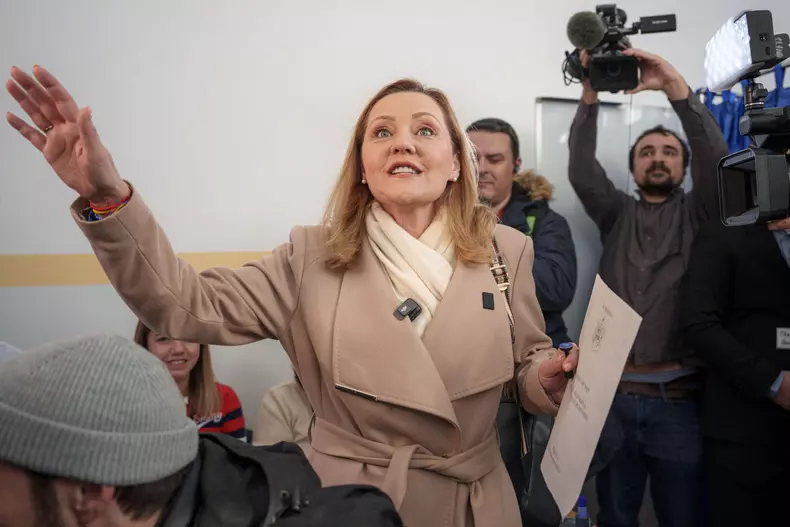 BUCURESTI - ALEGERI PREZIDENTIALE - TURUL I - ELENA LASCONI