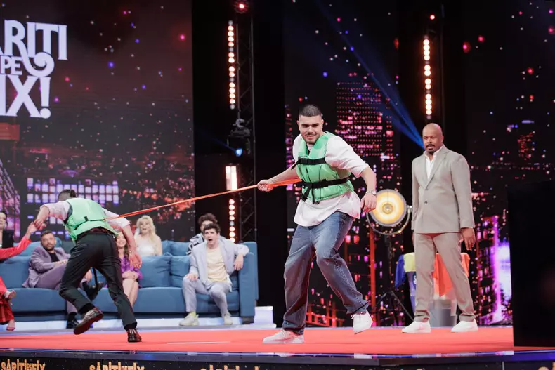 Sarit-de-pe-fix-1-decembrie-5