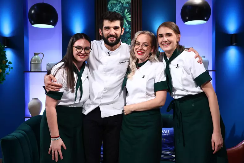 Chef Richard, alaturi de Denisa, Andreea si Georgiana