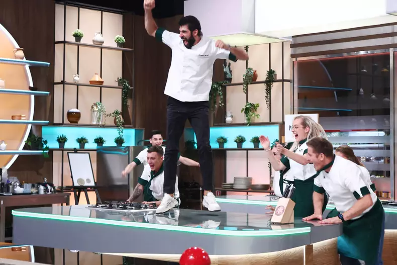 Echipa verde a castigat battle-ul aseara