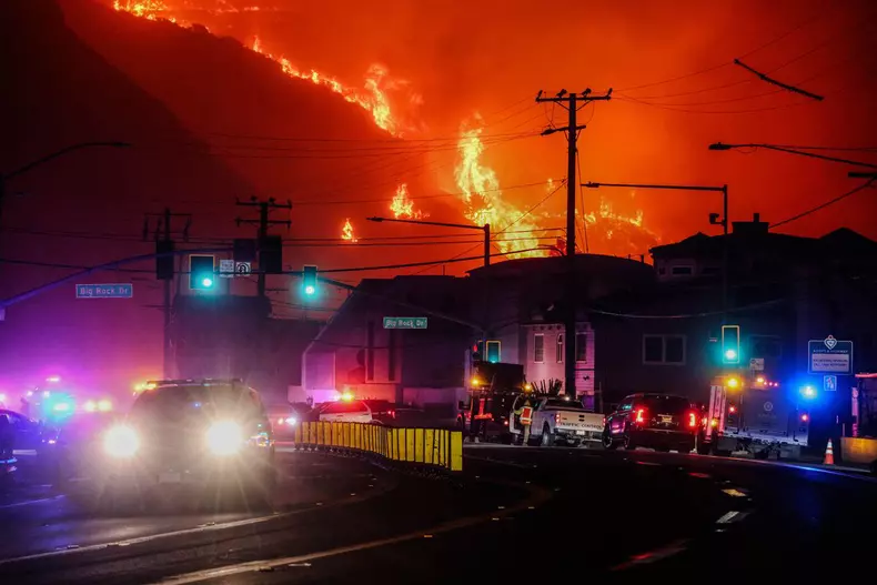 California Wildfires 2025: Pacific Palisades