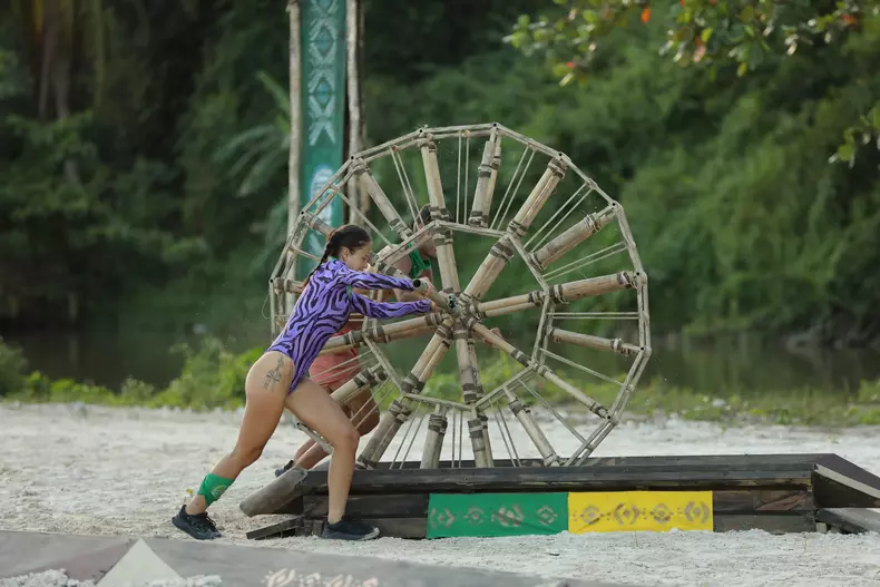 Survivor Romania (1) (1)