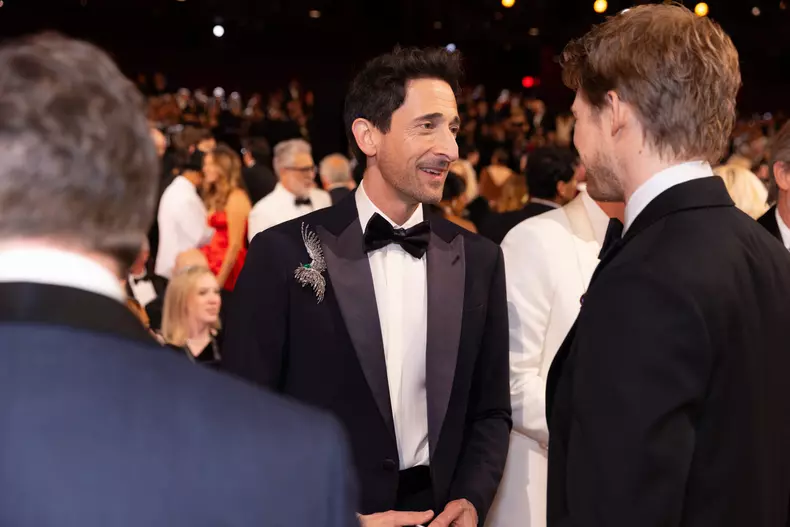 Adrien-Brody-a-câștigat-premiul-oscar-2025-the-brutalist
