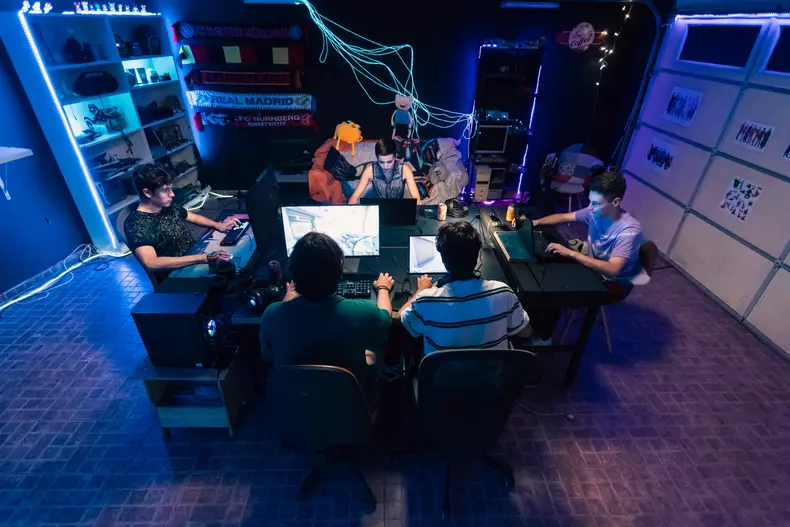 HOȚII DE SUBIECTE_21.08-129