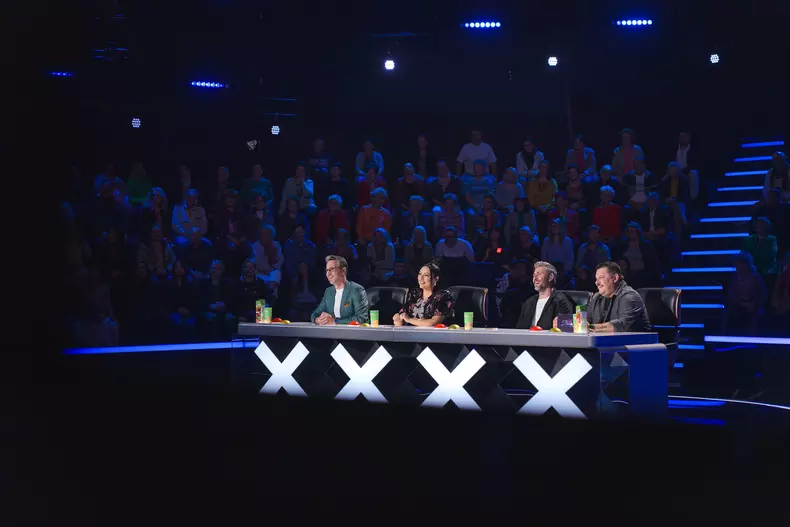 juriul Romanii au talent