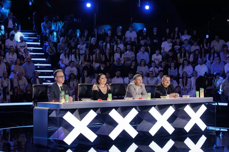juratii Romanii au talent (1)