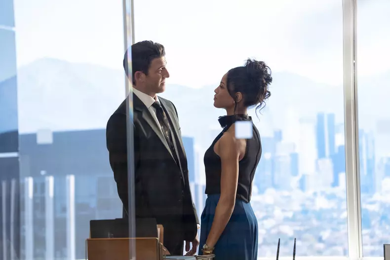 NBC-anulează-„Suits-LA”-după-un-singur-sezon (5)