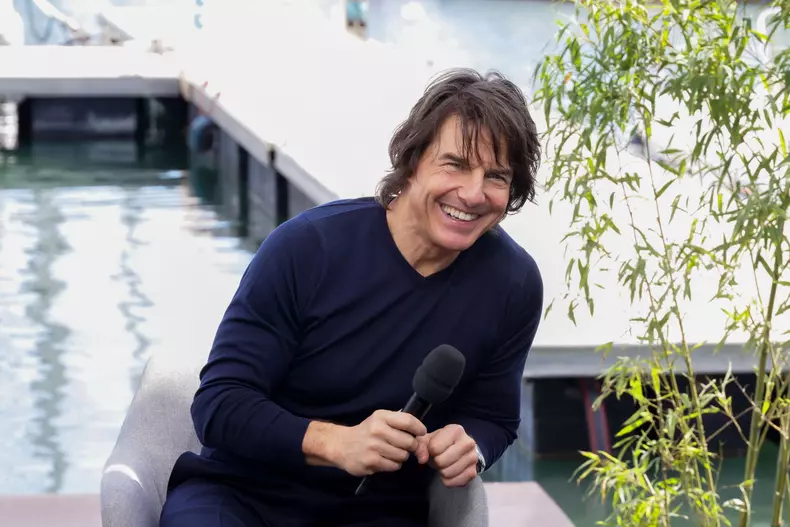 Exclusif - Tom Cruise sur le plateau de l'émission "C à vous" lors du 78ème Festival International du Film de Cannes