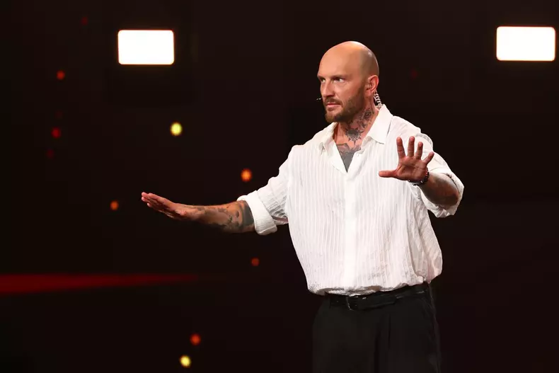 Catalin-Bordea-The-Ticket-3