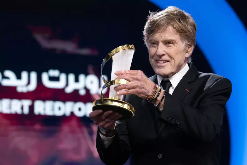 Robert Redford reçoit le prix d'honneur récompensant l'ensemble de sa carrière au 18ème Festival International du Film de Marrakech