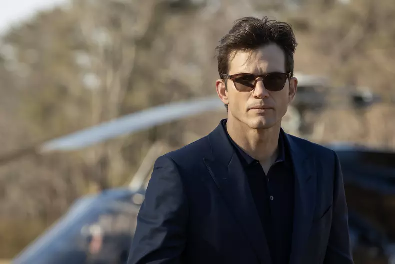 Frumusețea-serial-disney+ (1)