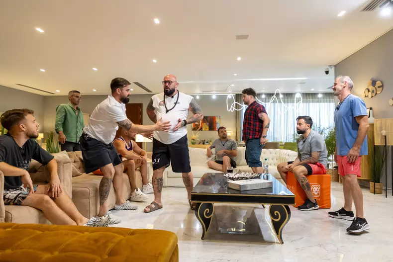 Băieții pregătiri Au, mami (1)