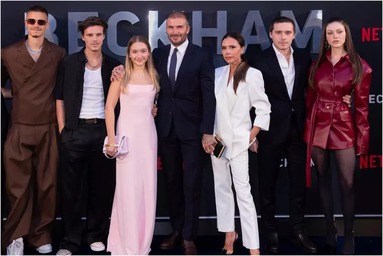 brooklyn-beckham-nicola-peltz-victoria-beckham-tensiuni-covor-rosu-2023 (2)