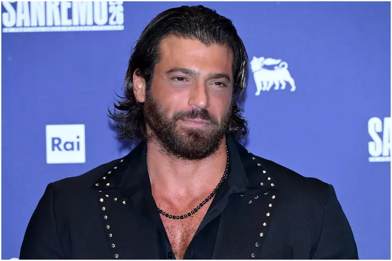 can-yaman-co-prezentator-sanremo-2026-prima-seara