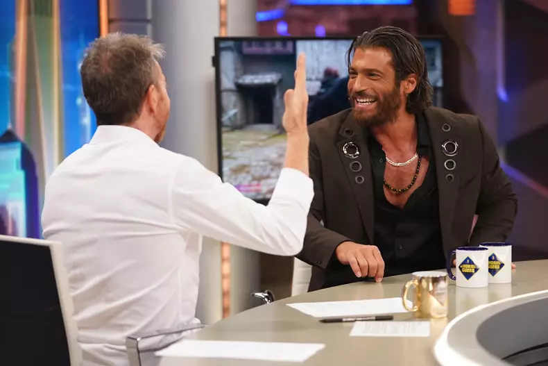 el-hormiguero-can-yaman (3)