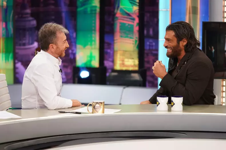 el-hormiguero-can-yaman (6)