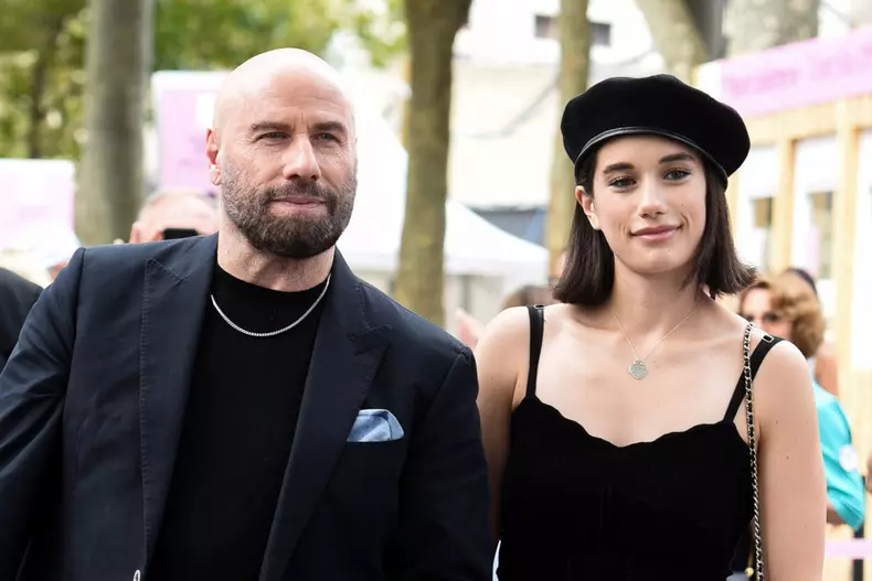 John Travolta și Ella Bleu hepta