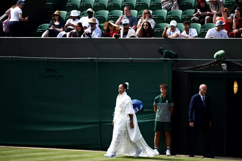 naomi-osaka-wimbledon-singles-first-round