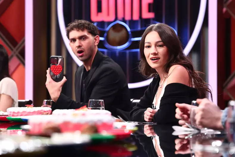 Tiktokeri invitati la degustare diseara