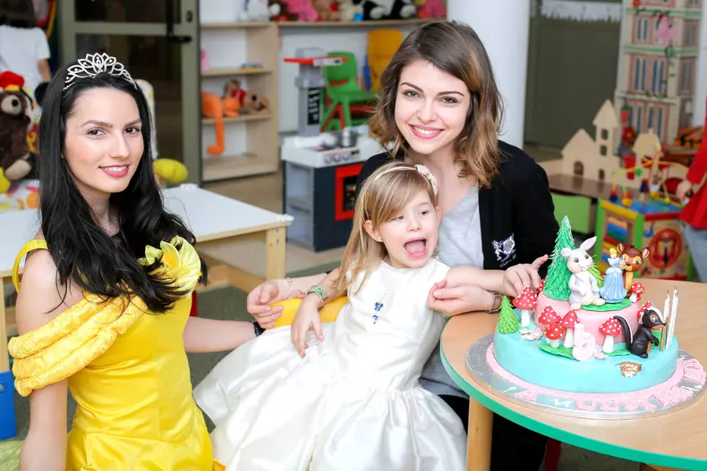 Ela-Craciun-aniversare-fetita-6