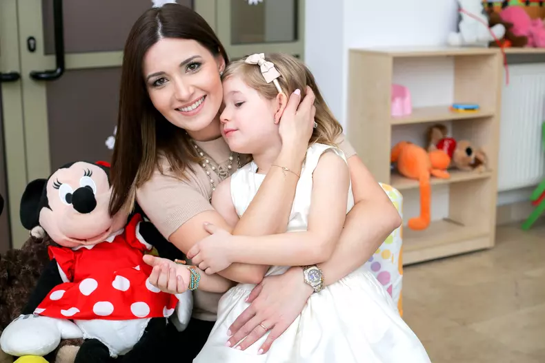 Ela-Craciun-aniversare-fetita-7