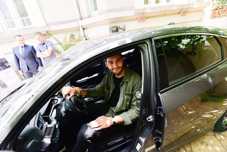 Omid Ghannadi (Visuri la cheie)