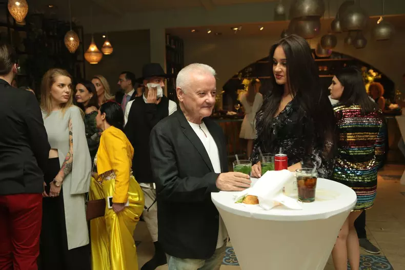 Irinel Columbeanu cu noua partenera3