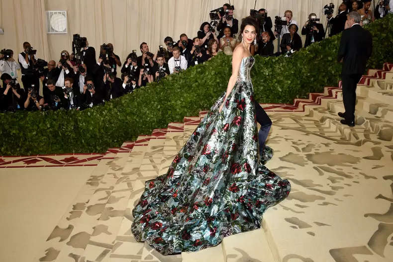 Amal Clooney la Met Gala 2018