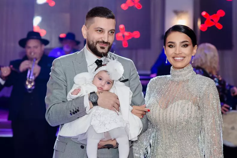 Imagini de la petrecerea de botez a fiicei Adelinei Pestritu