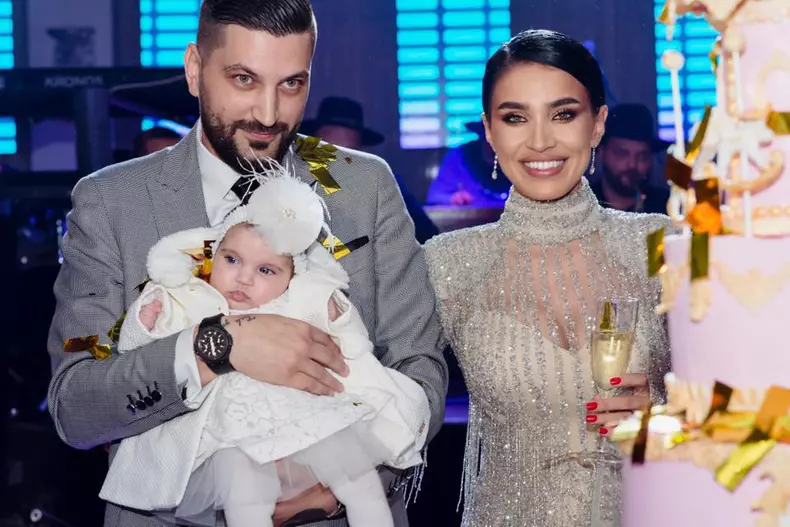 Imagini de la petrecerea de botez a fiicei Adelinei Pestritu