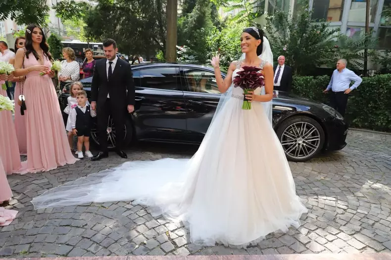 Imagini de la nunta Adelinei Pestrițu