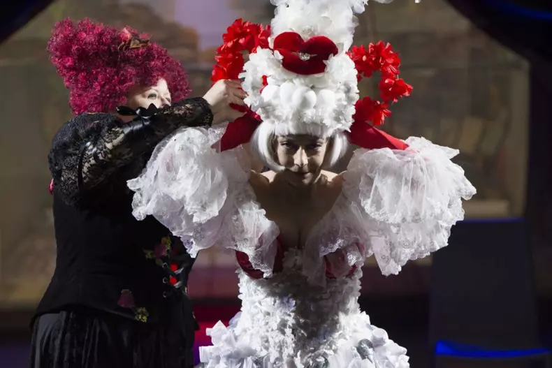 Cătălina Mustață joacă în piesa "Dona Juana"